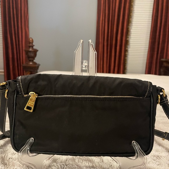 ✨PRADA Flap-bag Nylon/ Leather Strap Crossbody - Picture 3 of 10